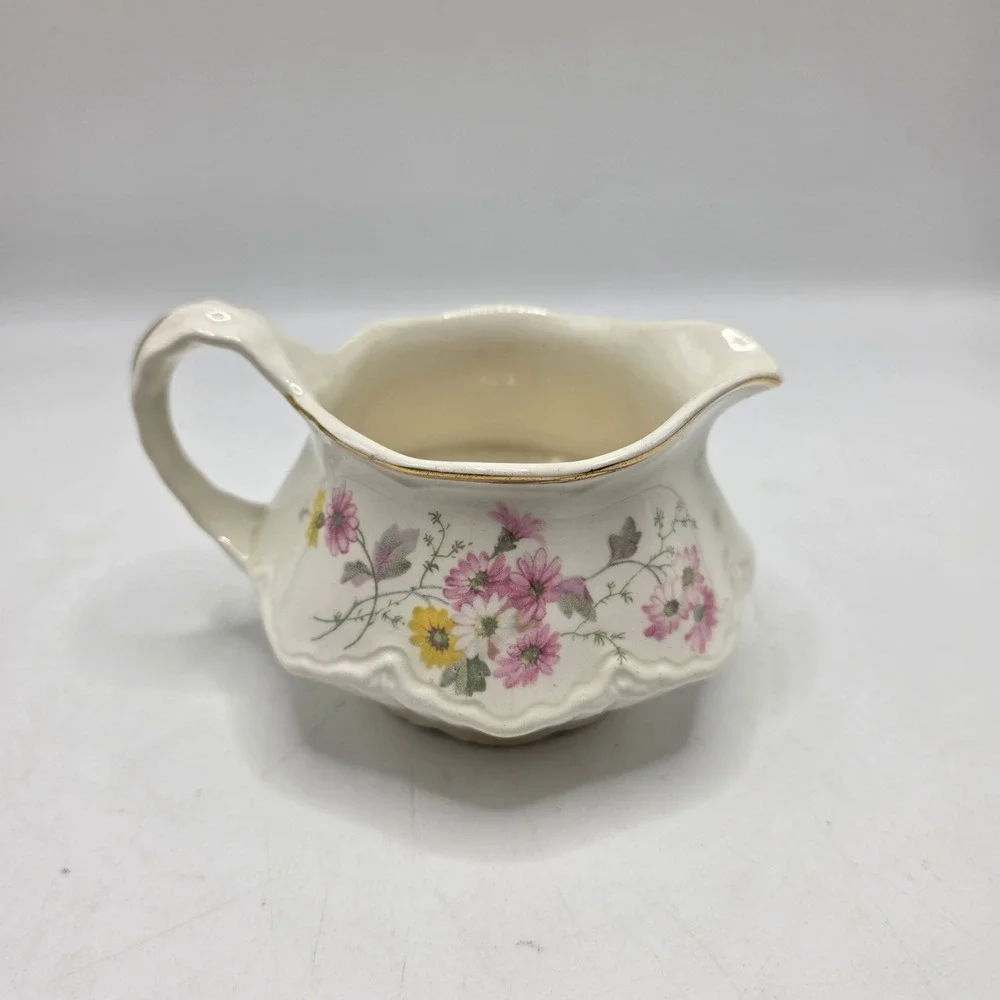 Homer Laughlin Creamer Vintage Floral Ceramic Gold Trim 1948 Made in USA C48N6